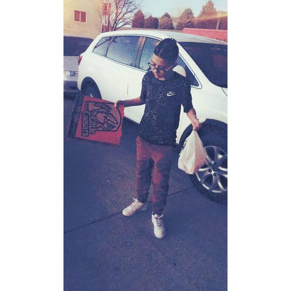 Meet your Posher, Ricardo - Picture 1 of 1